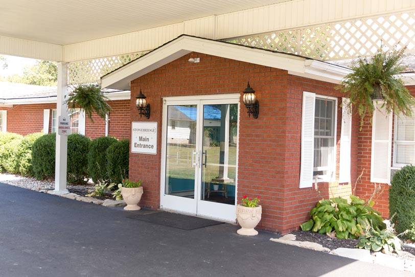 An exterior shot of the WLC StoneBridge facility, from the Stonebridge Gallery.